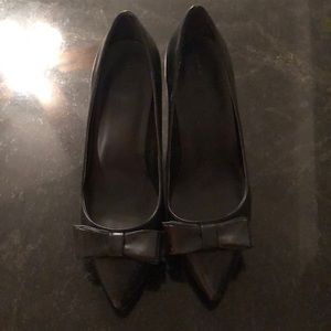 Black Ann Taylor heels